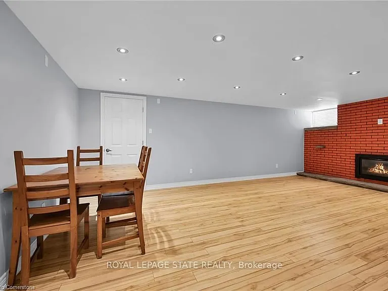 221 Gray Rd #B — Photo 3