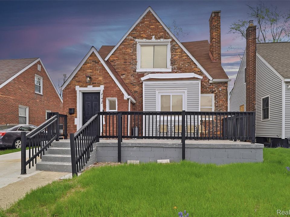 1st image of 21412 Reimanville Ave