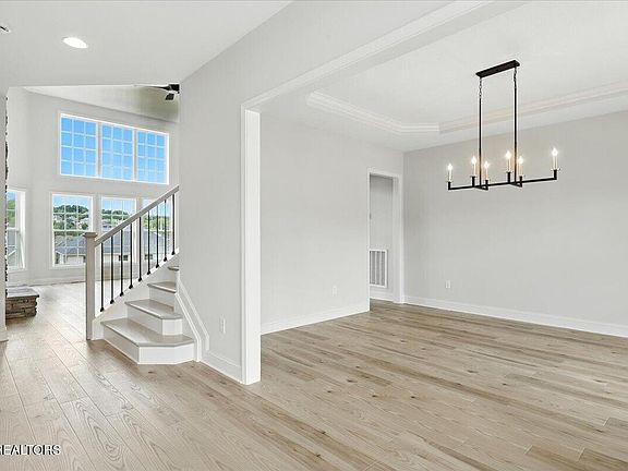 3rd image of 12117 Bethel Hollow Dr