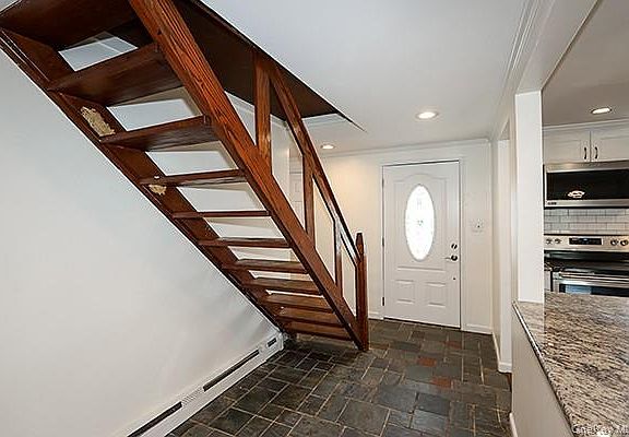 4th image of 36 Torrey Pine Lane