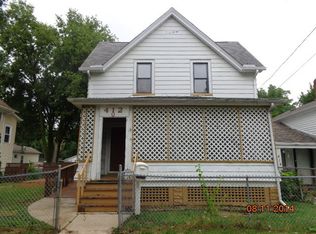 412 Cedar St, Aurora, IL 60506