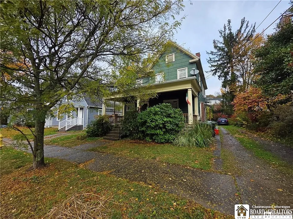 329 Crossman St