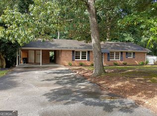 70 5th St, Hartwell, GA 30643