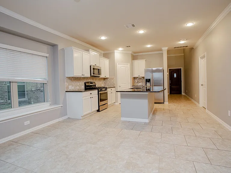 2700 Auburn Chestnut Ln — Photo 4