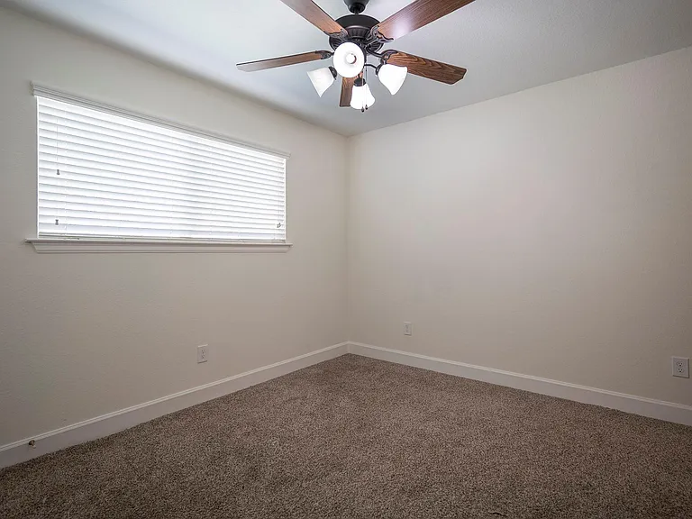 4210 Darter St — Photo 12