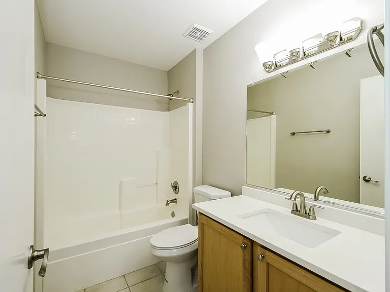 19819 N 34th Pl — Photo 15