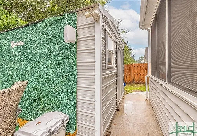 146 Chapel Lk S — Photo 30