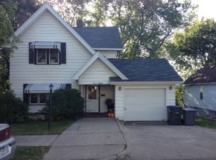 718 E 12th St, Duluth, MN 55805