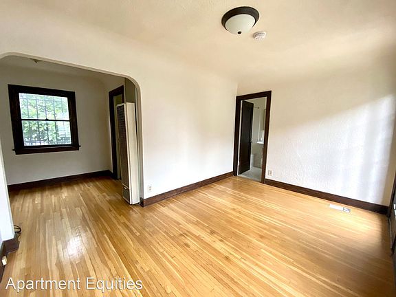 3rd image of 442 3/4 N Lake St #11476207