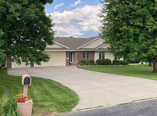 2946 Eagle Ridge Dr, Missouri Valley, IA 51555