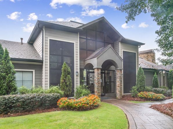 100 Tree Crossings Pkwy #3105