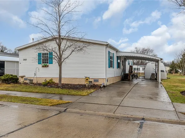 140 Luxor Ln, Amherst, OH 44001