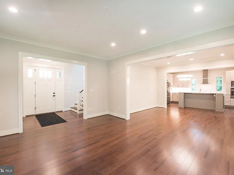 224 Percheron Ct — Photo 4