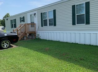 927 Lincoln St, Selma, NC 27576