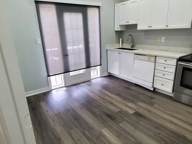 18 Ed Quigg Way #UPPER FLOOR — Photo 2