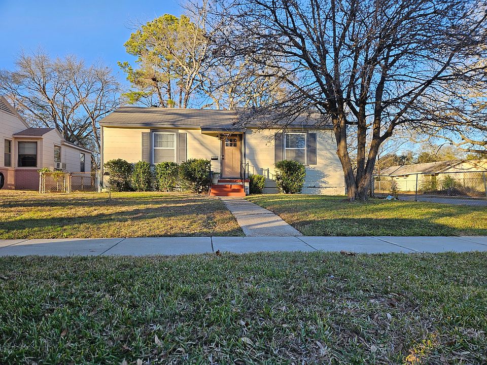 1st image of 2802 Westover Rd