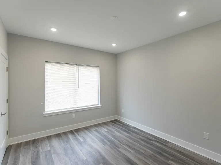 3933 Powelton Ave #401 — Photo 9