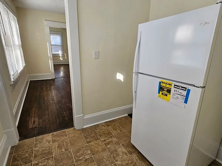 1012 Holton Pl — Photo 5