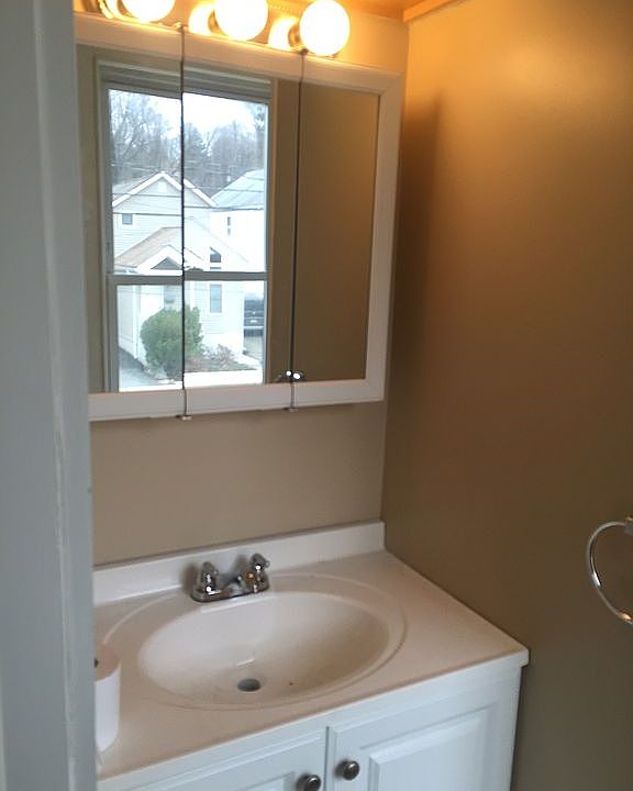 104 Up Bath