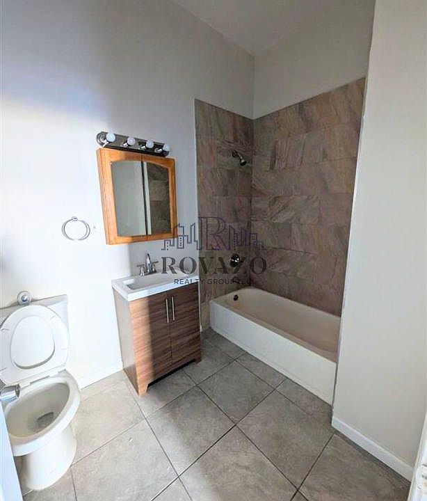 2nd image of 546-554 Prospect St APT 6