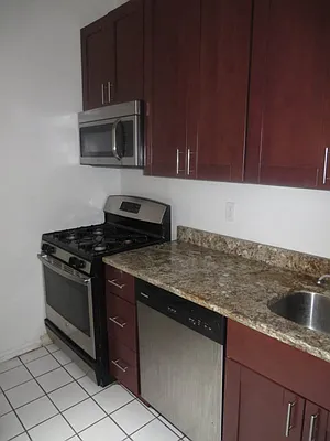 Rented by Bohemia Realty Group | media 10