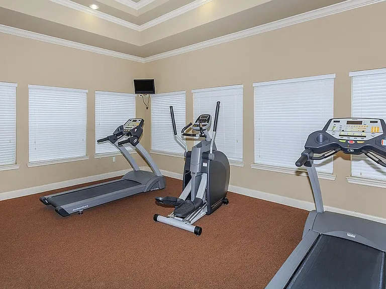 Retama Village Apartments — Photo 15