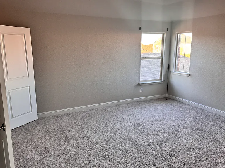 15801 Caballero Dr — Photo 20