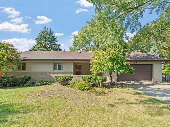 5246 Fillmore St NE, Fridley, MN 55421