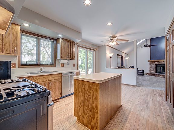 4th image of 2560 Brockton Cir