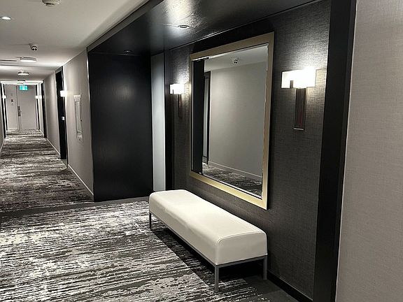 5th image of 55 A Avenue Rd #408