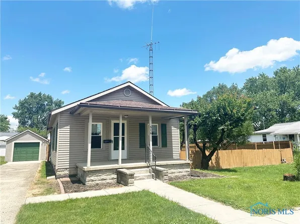 516 Miller Ave, Fostoria, OH 44830