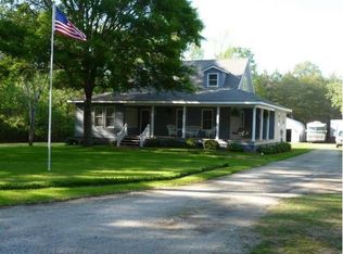 374 Wildwood Rd, Newport, NC 28570