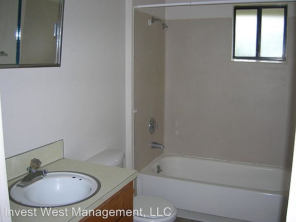 2nd image of 4216 NE 137th Ave