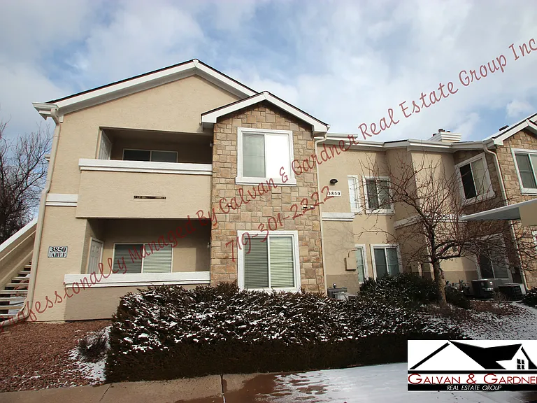 3850 Strawberry Field Grv #B — Photo 1
