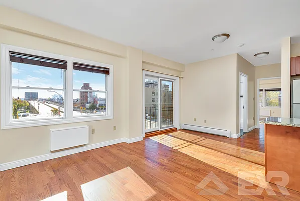 Rented by EXR | media 4