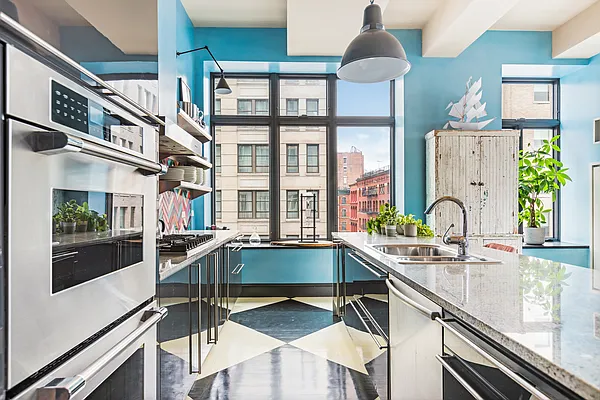 Sold by Compass | media 4