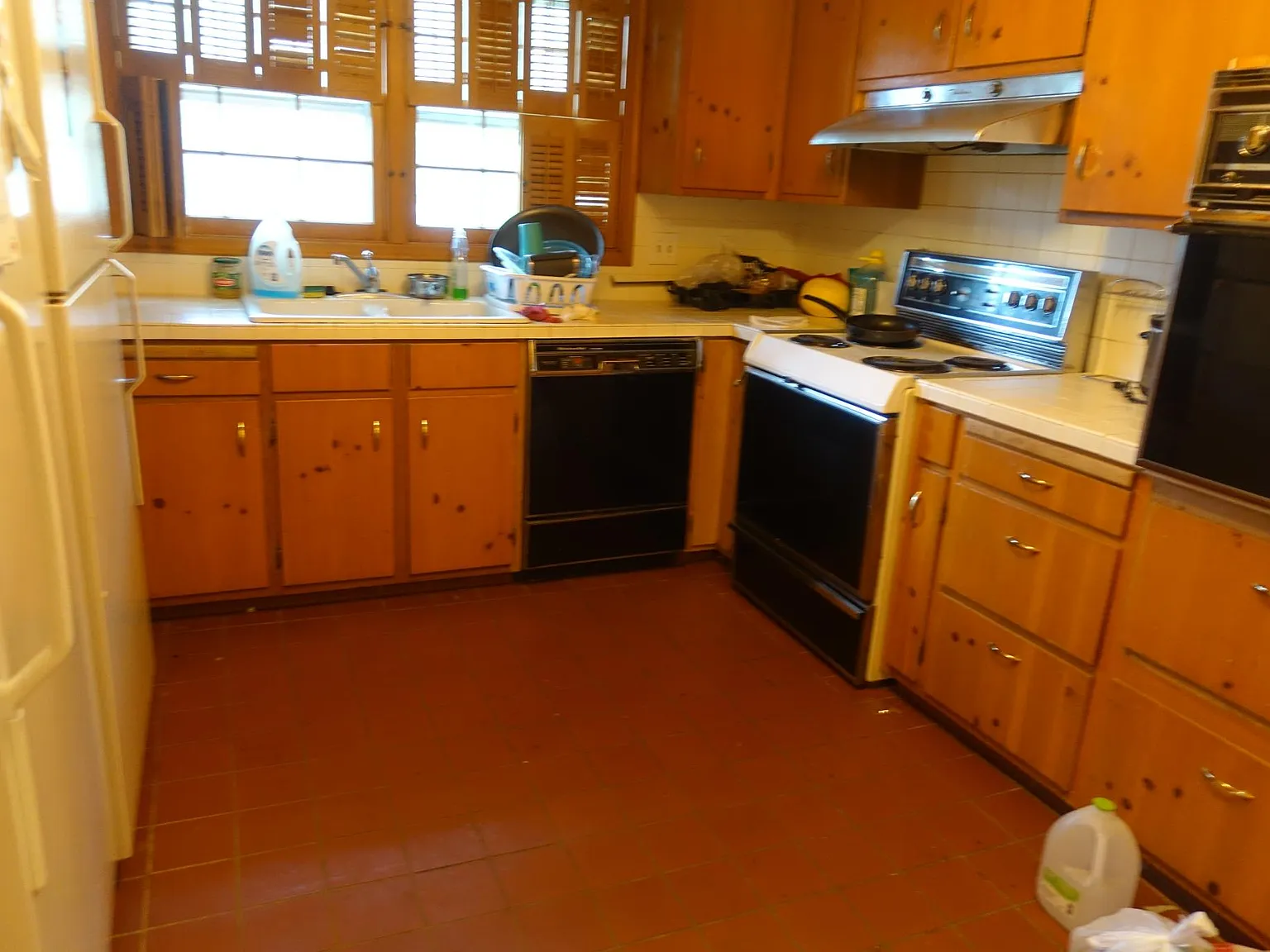 5 bed, 144 sqft, $680 — Photo 2