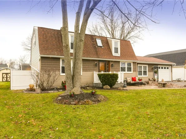 97 Georgia Ave, Lockport, NY 14094