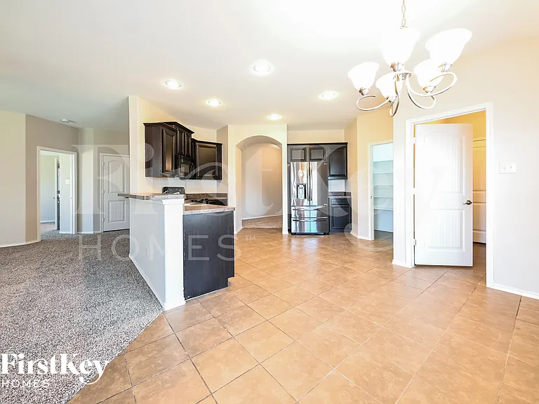 202 Patriot Pkwy — Photo 5