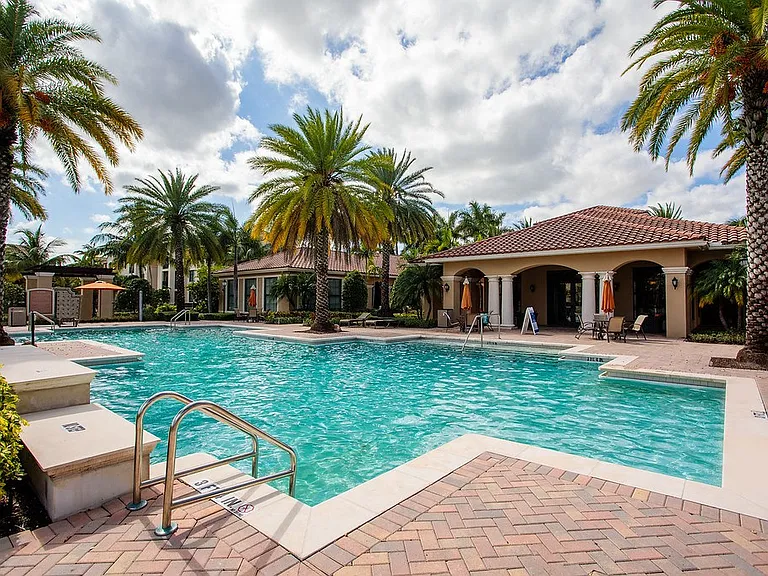 Resort Style Swimming Pool.
