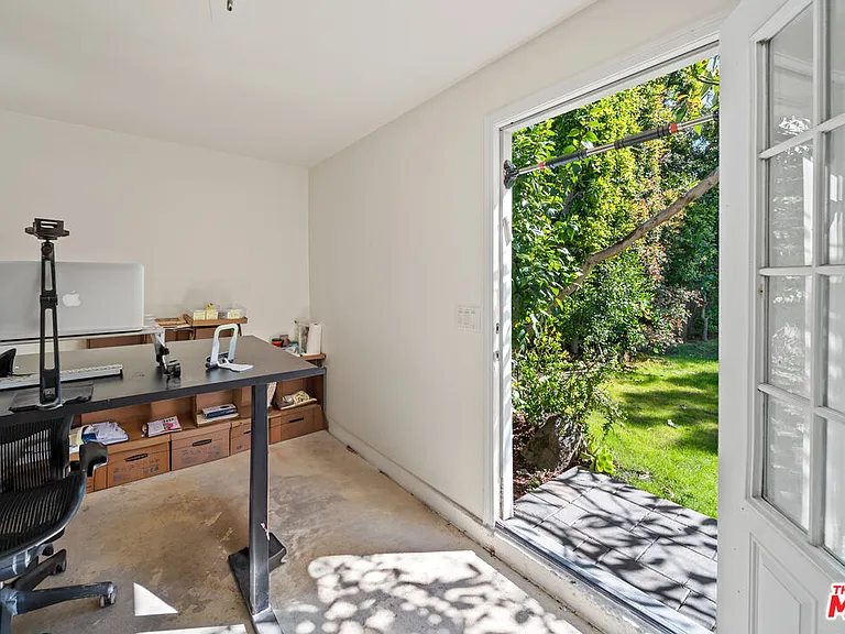2124 Hillsboro Ave — Photo 25