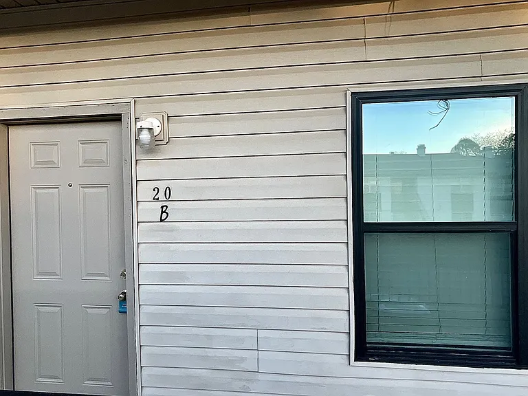 1901 E Lindsey St — Photo 39