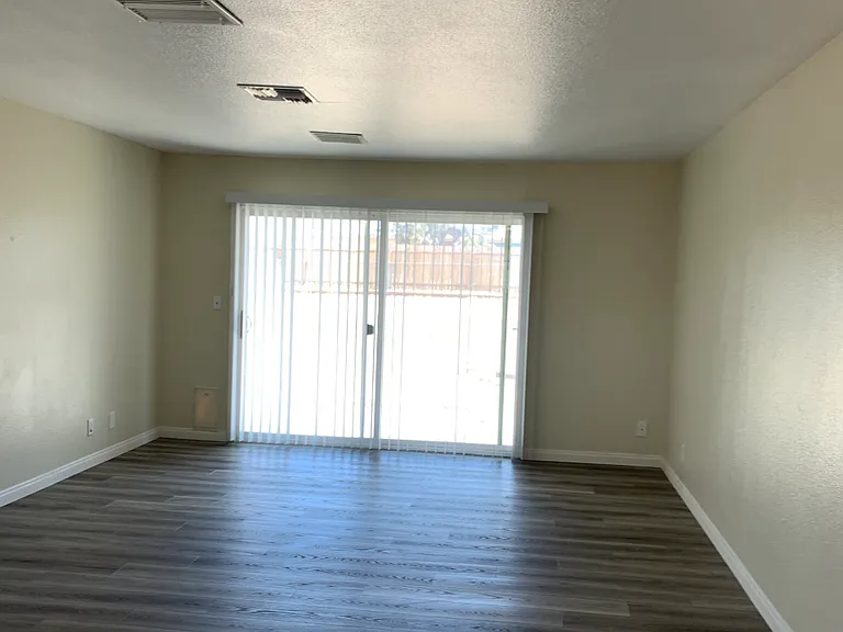 7041 Emerson Ave — Photo 3
