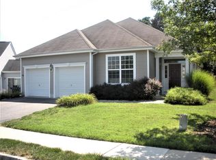 42 Pond View Cir, Barnegat, NJ 08005