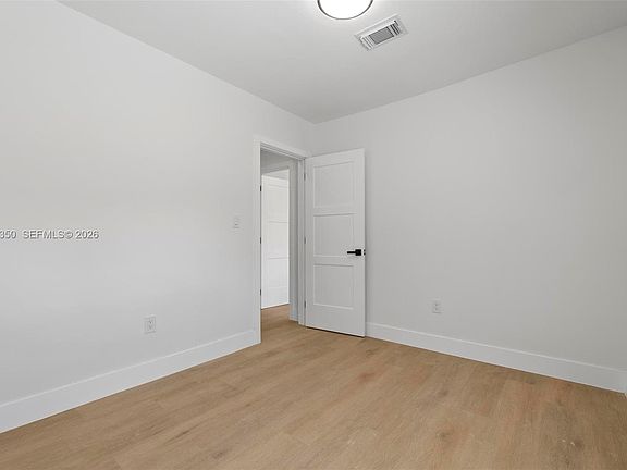 5th image of 1060 NW 35th Ct