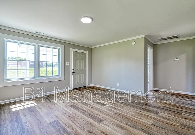 151 Church St — Photo 8