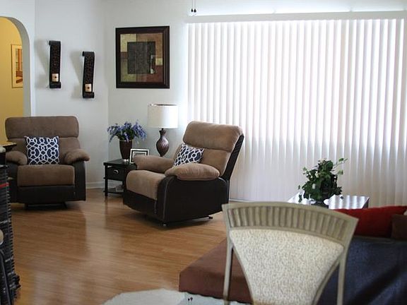 4th image of 1031 SE Spinnaker Ave