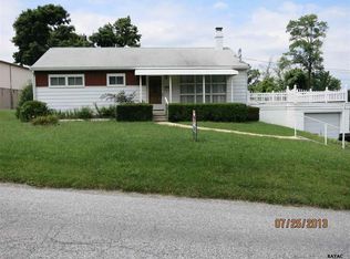 130 S Orchard St, Yoe, PA 17313