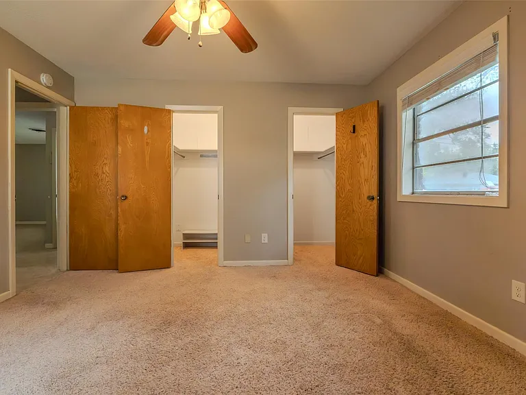 2308 Hillcrest Dr — Photo 11
