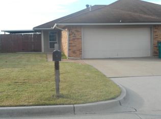 8304 NW 7th St, Oklahoma City, OK 73127